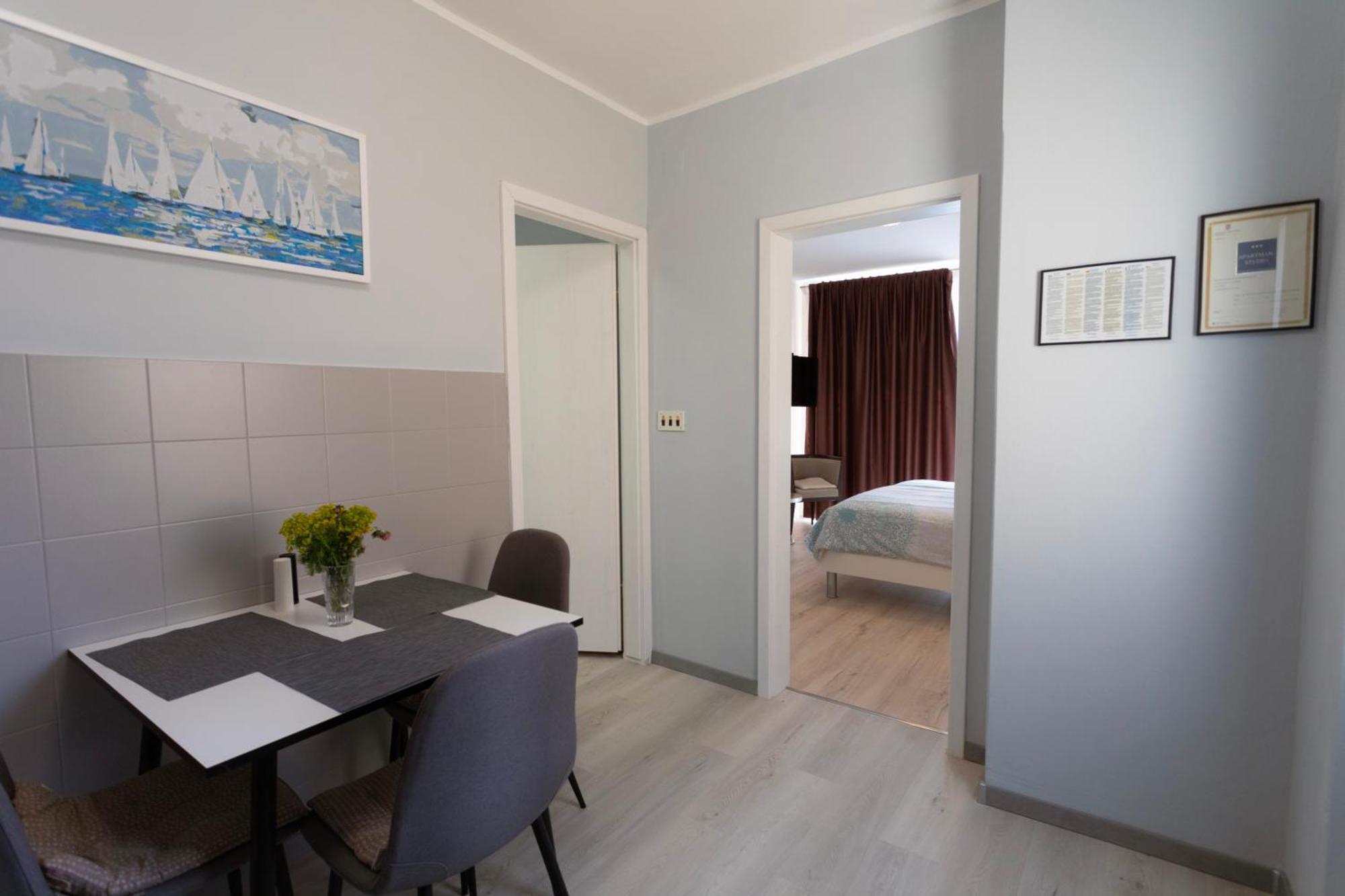 Apartments Galeb Рабац Екстер'єр фото