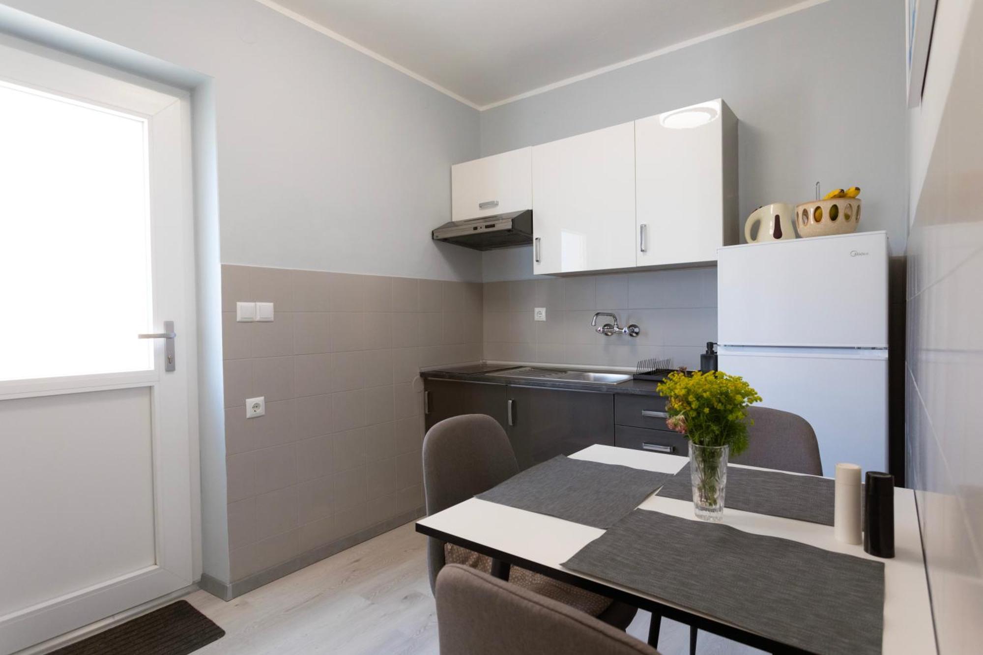 Apartments Galeb Рабац Екстер'єр фото