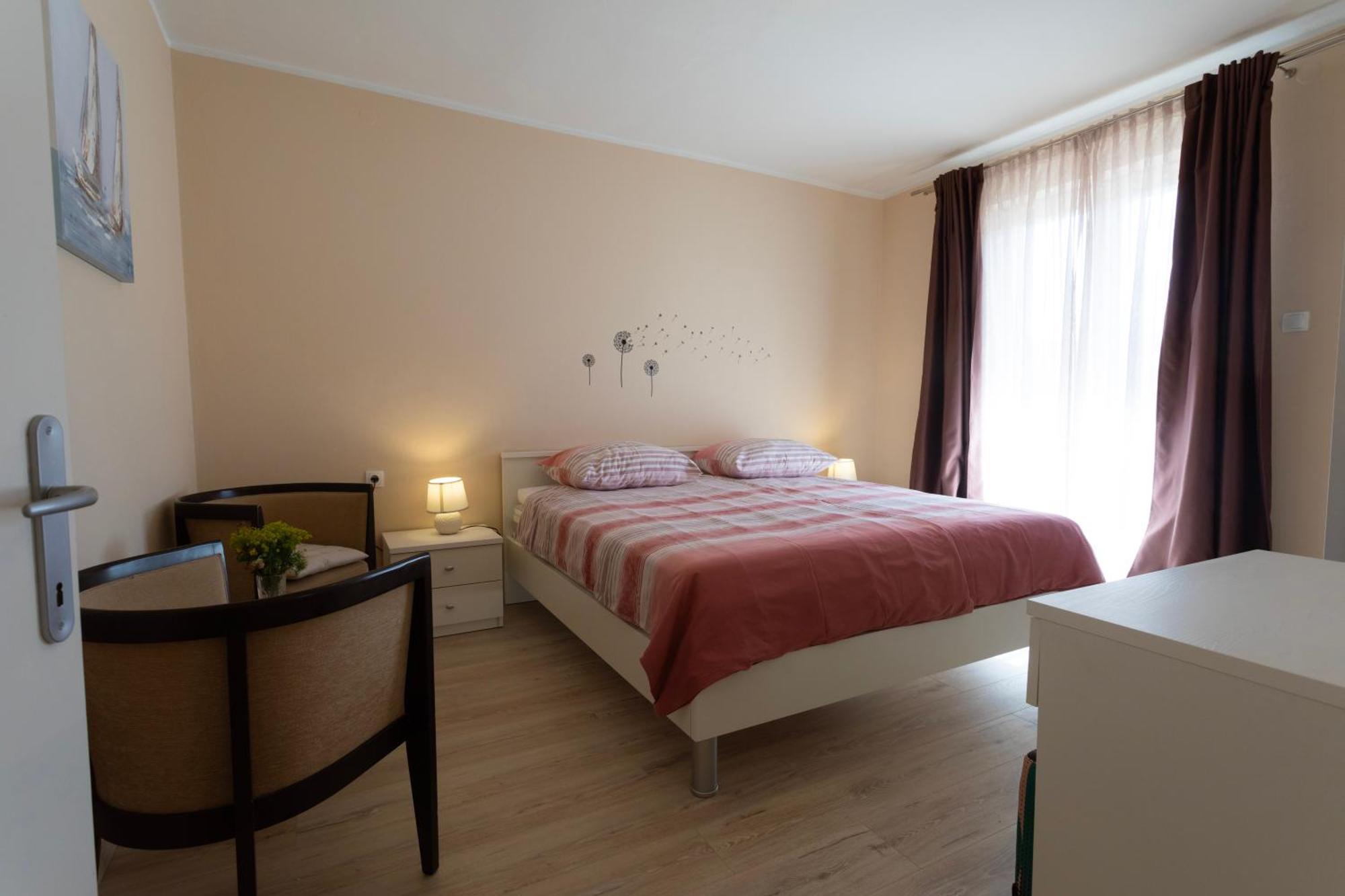Apartments Galeb Рабац Екстер'єр фото
