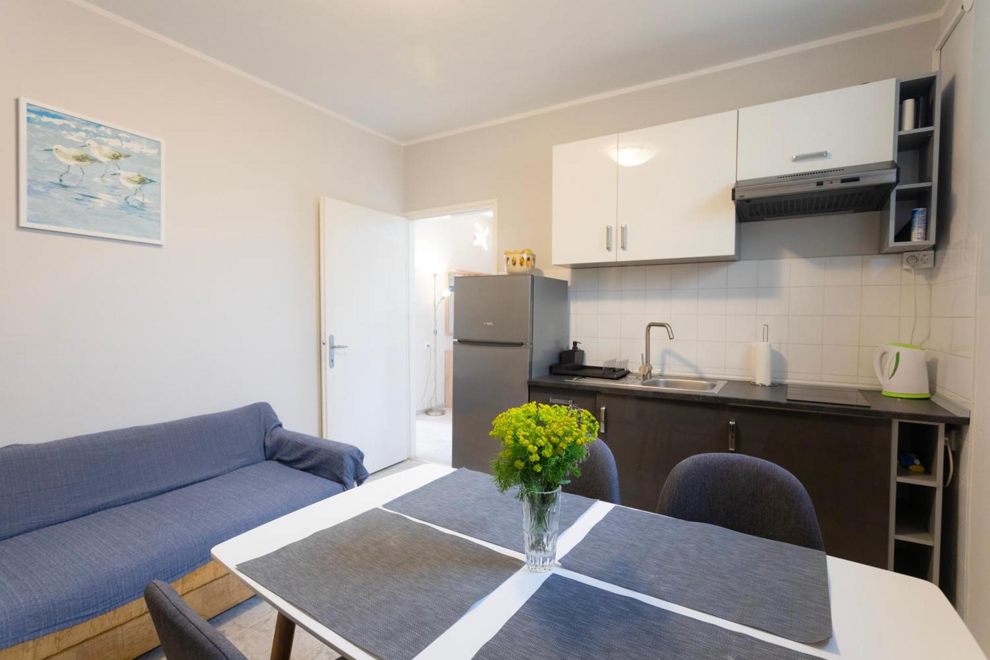 Apartments Galeb Рабац Екстер'єр фото