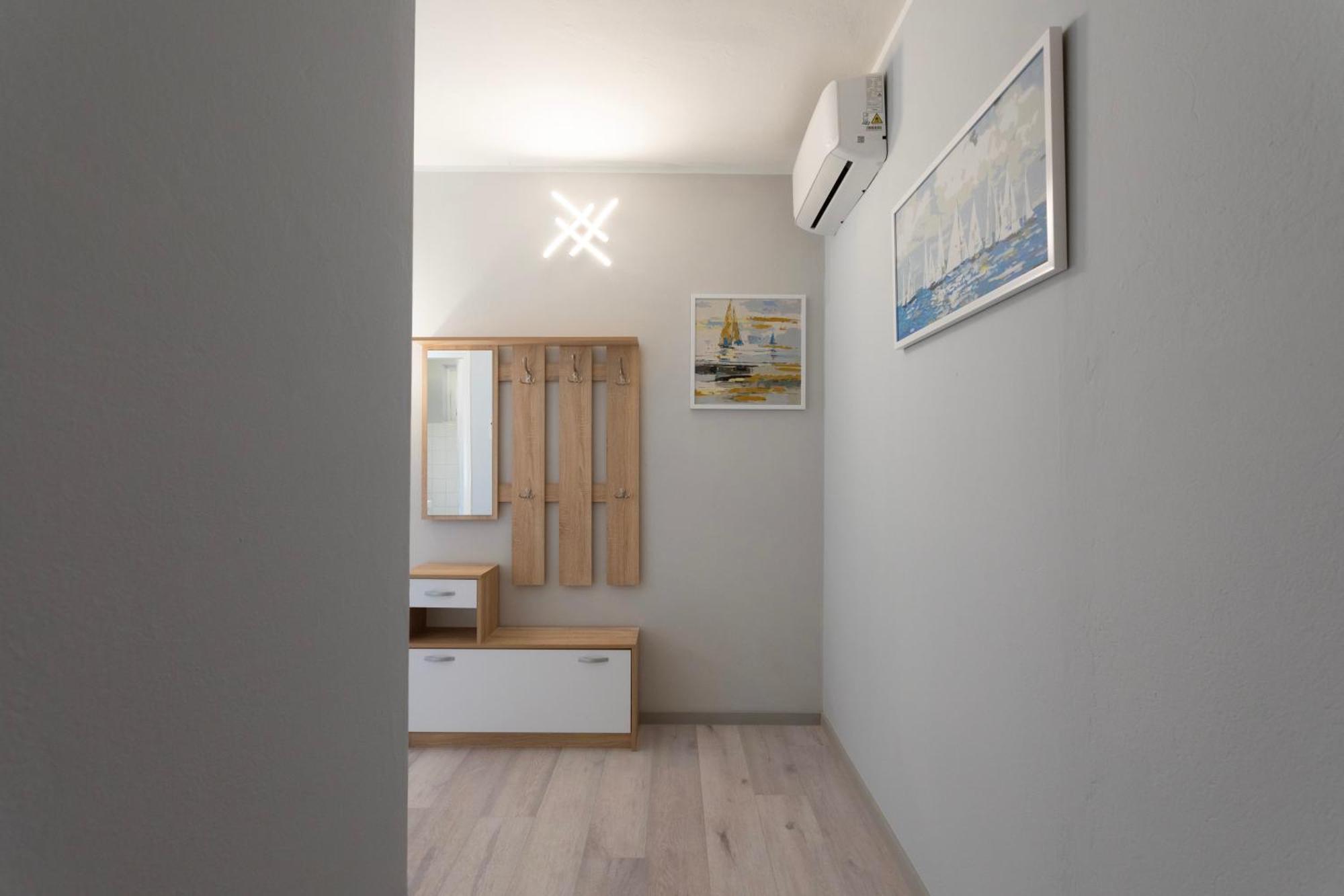 Apartments Galeb Рабац Екстер'єр фото