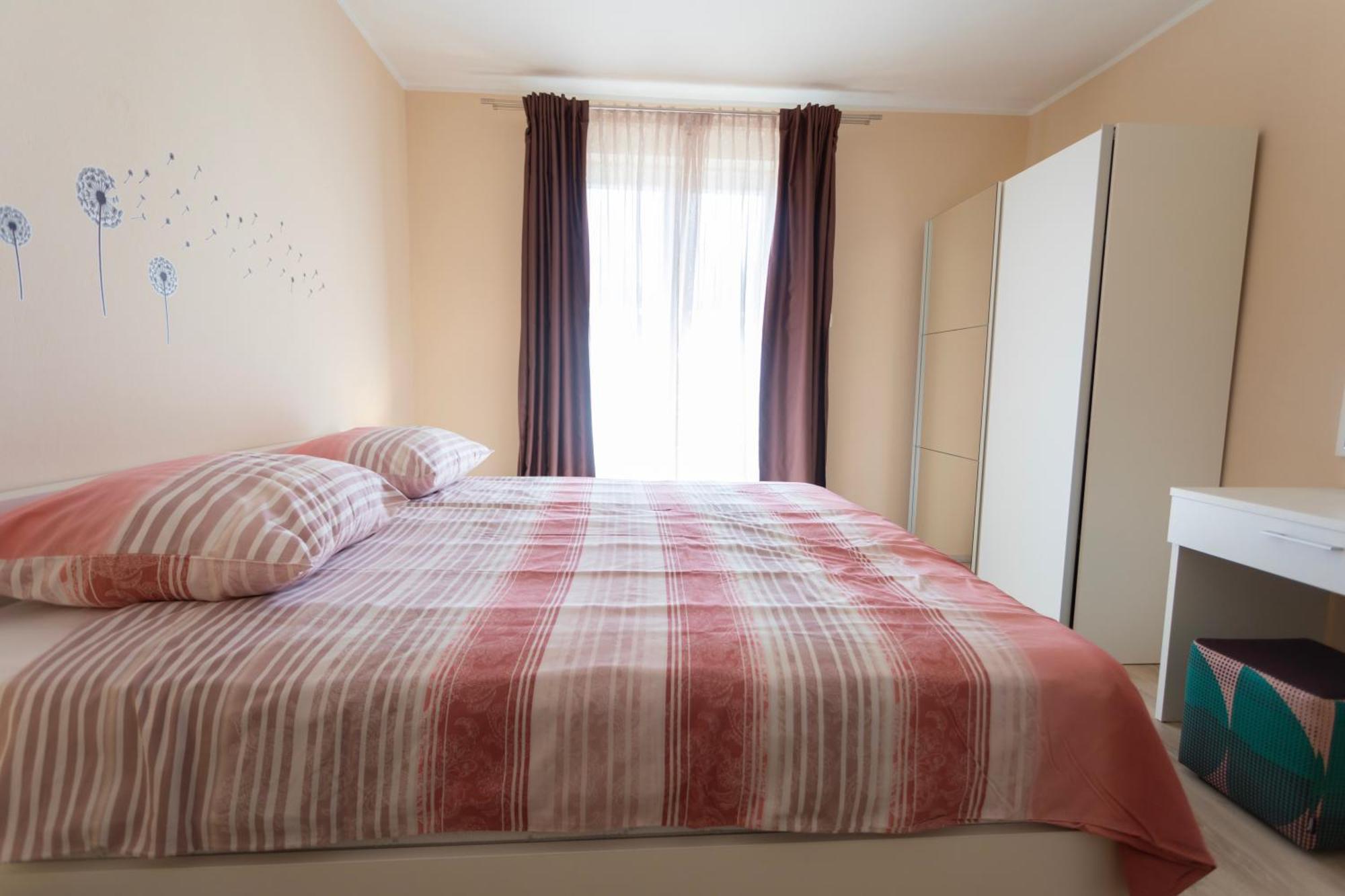 Apartments Galeb Рабац Екстер'єр фото